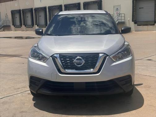 2020 Nissan Kicks S