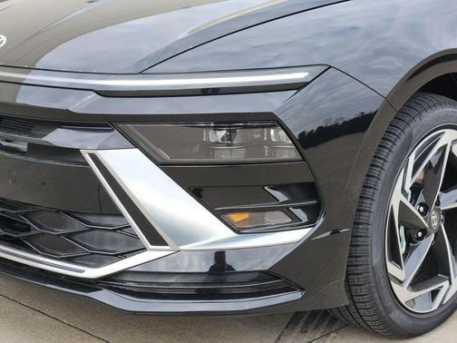 2026 Hyundai SONATA SEL