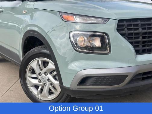 2025 Hyundai VENUE SE