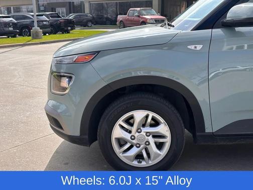 2025 Hyundai VENUE SE