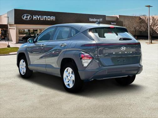2025 Hyundai KONA SE