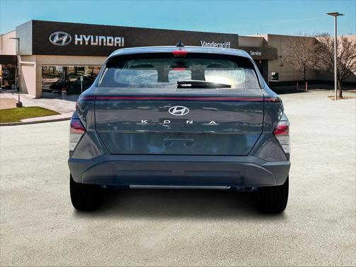 2025 Hyundai KONA SE