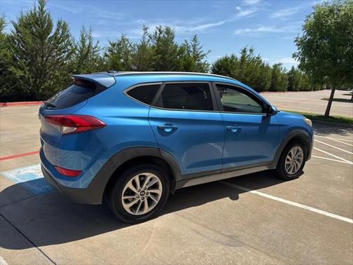 2017 Hyundai TUCSON SE