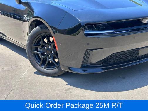 Diamond Black Crystal Pearlcoat 2025 Dodge Charger Daytona R/T