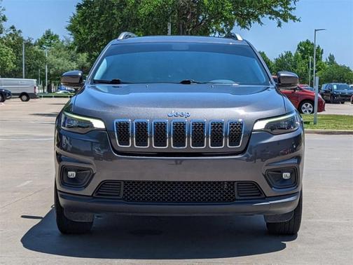 Photo 3 of 33 of 2020 Jeep Cherokee Latitude Plus