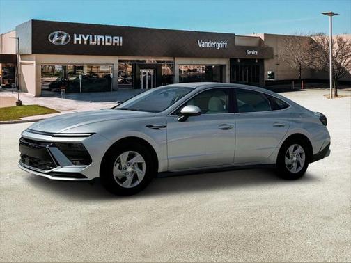 2025 Hyundai SONATA SE