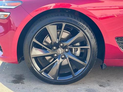 2023 Genesis G70 2.0T RWD