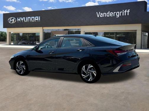 2025 Hyundai ELANTRA Sport