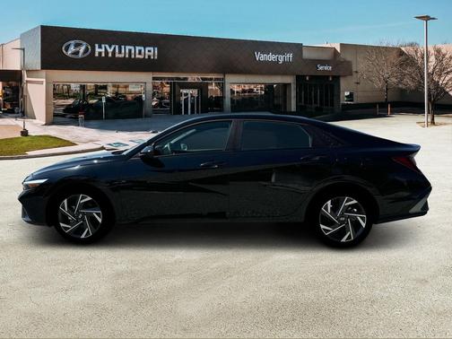 2025 Hyundai ELANTRA Sport