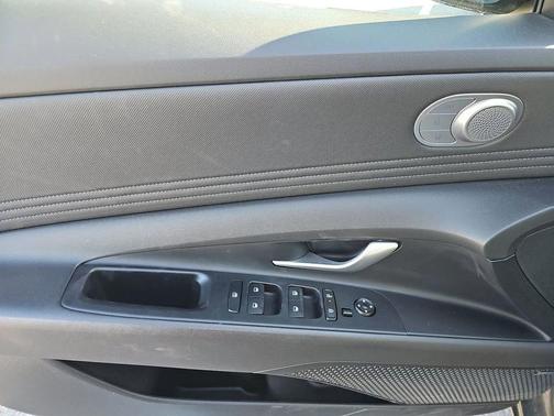 2024 Hyundai ELANTRA HEV Limited