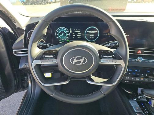 2024 Hyundai ELANTRA HEV Limited