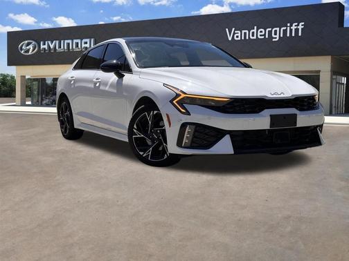 Snow White Pearl 2025 Kia K5 GT-Line