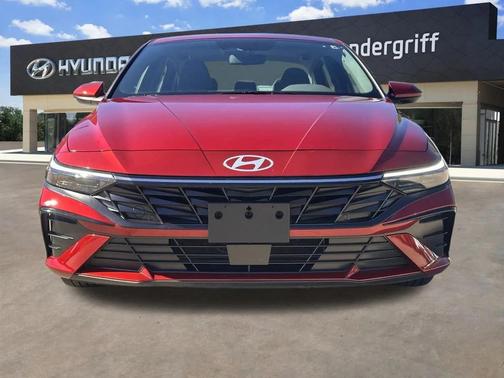 2025 Hyundai ELANTRA SEL