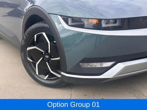 2024 Hyundai IONIQ 5 SEL