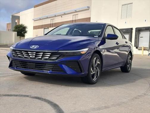 2025 Hyundai ELANTRA Limited