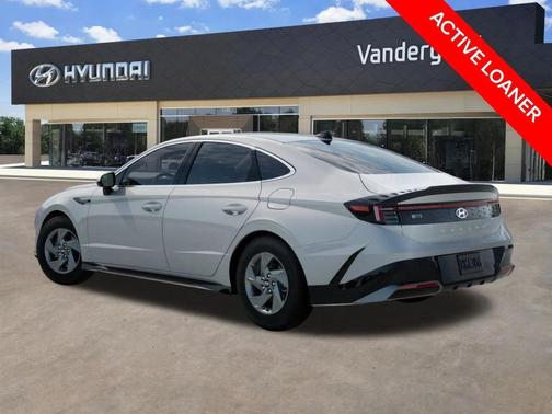 2025 Hyundai SONATA SE