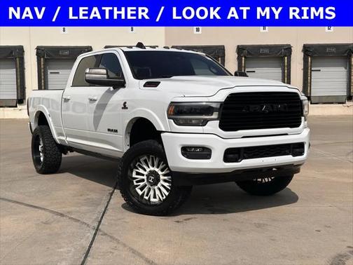 2019 RAM 2500 Laramie Crew Cab 4x4 6'4' Box