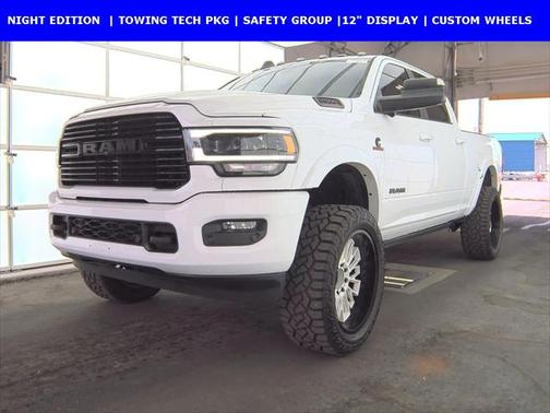 2019 RAM 2500 Laramie Crew Cab 4x4 6'4' Box