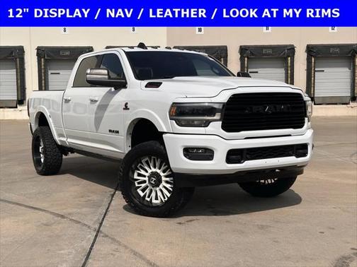 2019 RAM 2500 Laramie Crew Cab 4x4 6'4' Box