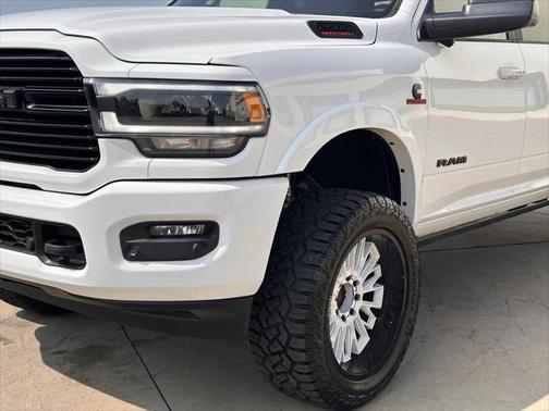 2019 RAM 2500 Laramie Crew Cab 4x4 6'4' Box