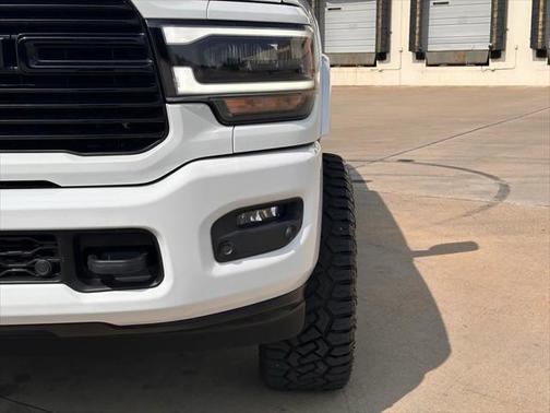 2019 RAM 2500 Laramie Crew Cab 4x4 6'4' Box