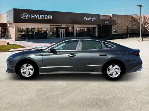 2025 Hyundai SONATA SE