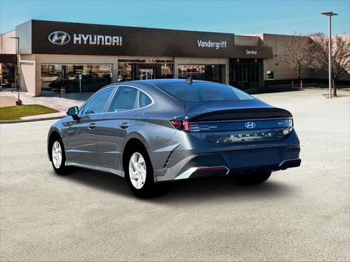 2025 Hyundai SONATA SE