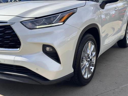 2021 Toyota Highlander Limited