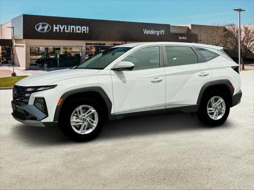 2025 Hyundai TUCSON SE