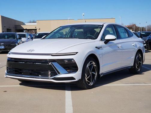 2026 Hyundai SONATA SEL