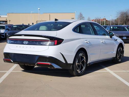 2026 Hyundai SONATA SEL