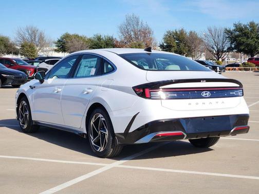 2026 Hyundai SONATA SEL