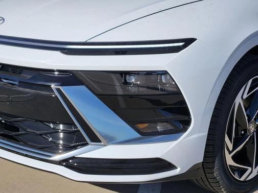 2026 Hyundai SONATA SEL