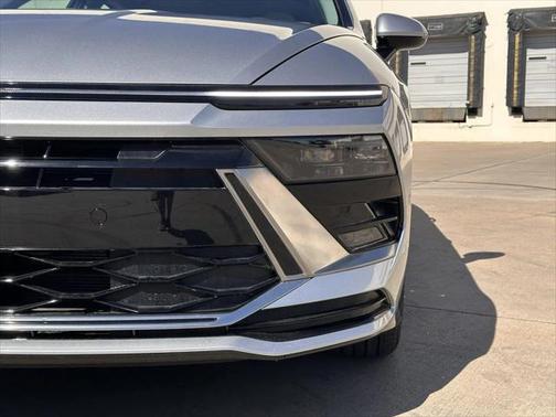 2025 Hyundai SONATA Hybrid SE