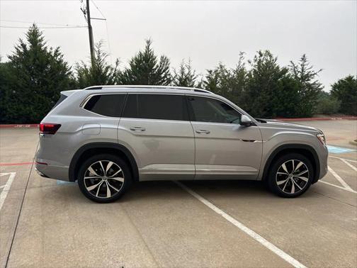 2025 Volkswagen Atlas 2.0T SEL Premium R-Line 4MOTION