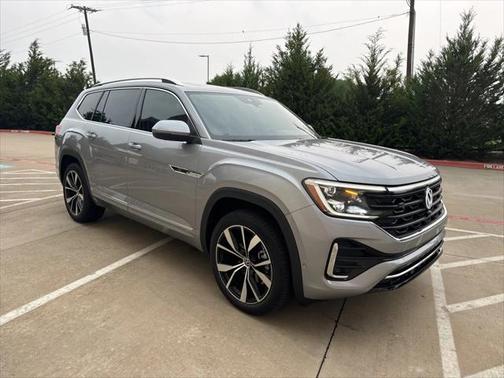 2025 Volkswagen Atlas 2.0T SEL Premium R-Line 4MOTION