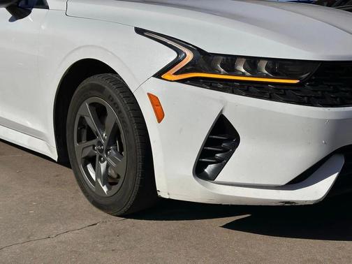 2022 Kia K5 LXS