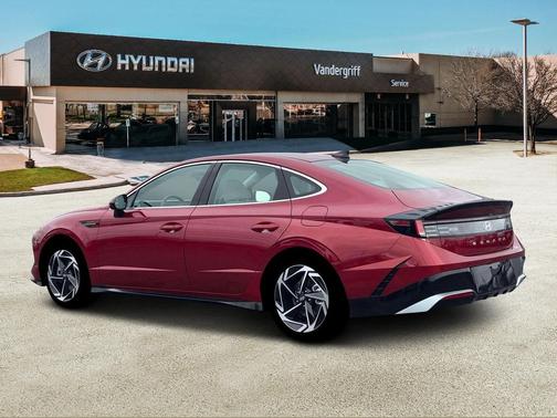 2026 Hyundai SONATA SEL