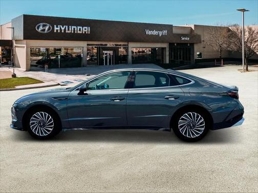 2025 Hyundai SONATA Hybrid SE
