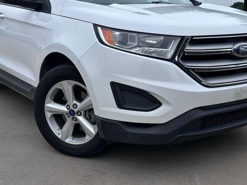 Oxford White 2015 Ford Edge SE