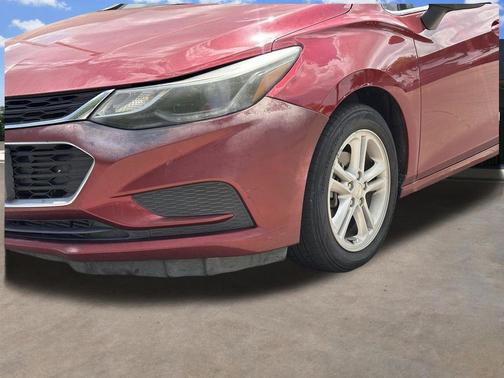 Cajun Red Tintcoat 2018 Chevrolet Cruze LT