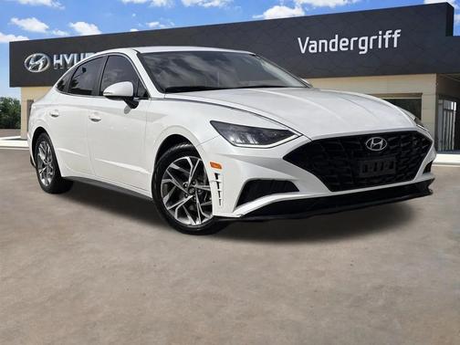 2022 Hyundai SONATA SEL