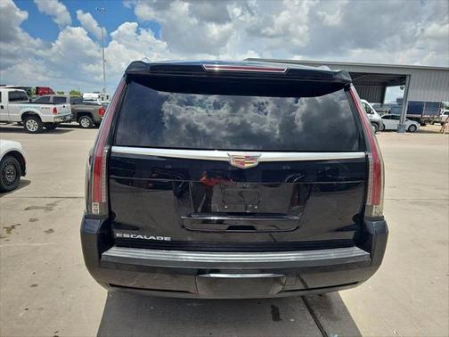 2019 Cadillac Escalade Luxury