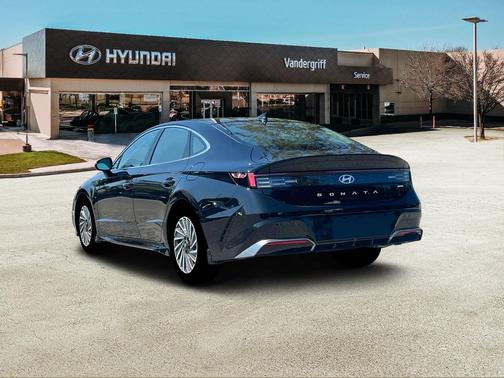 2025 Hyundai SONATA Hybrid SE