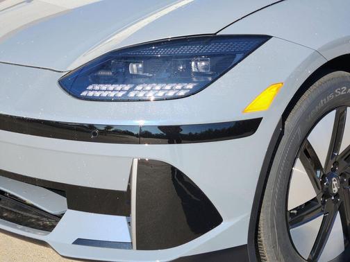 2025 Hyundai IONIQ 6 SE