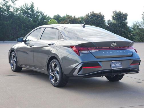 Amazon Gray 2026 Hyundai ELANTRA Limited