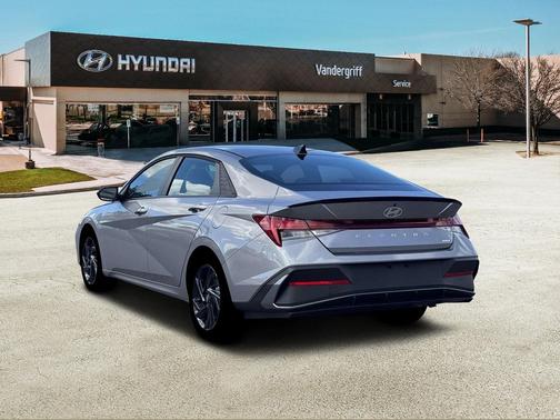 2026 Hyundai ELANTRA HEV SEL Sport