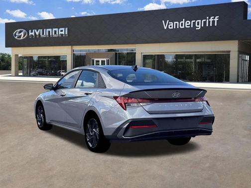 2026 Hyundai ELANTRA HEV SEL Sport