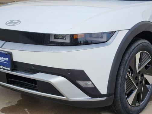Atlas White 2026 Hyundai IONIQ 5 SEL