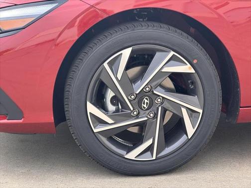 2025 Hyundai ELANTRA Sport
